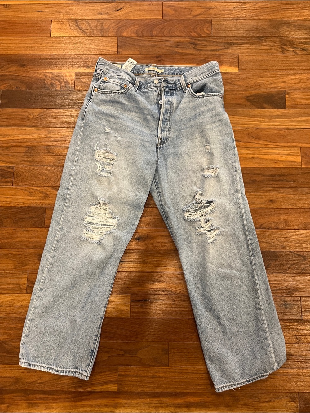 Light Wash Distressed ribcage Jeans - Levi’s
